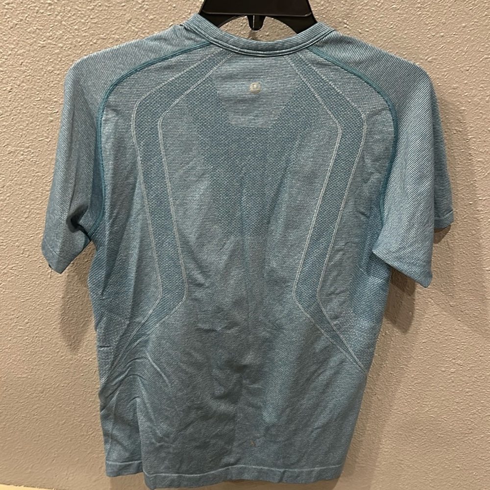 Lululemon Metal Vent Tech Short Sleeved Size S